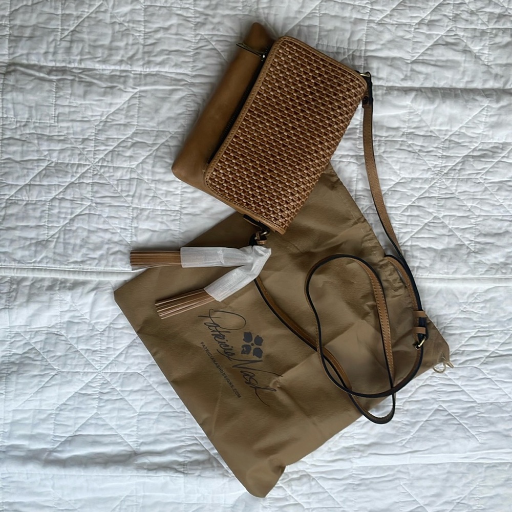 Sand Handbag with storage bag NWT